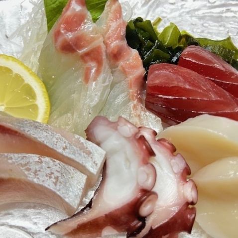 Assortment of 5 kinds of sashimi