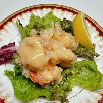 Juicy shrimp with mayonnaise