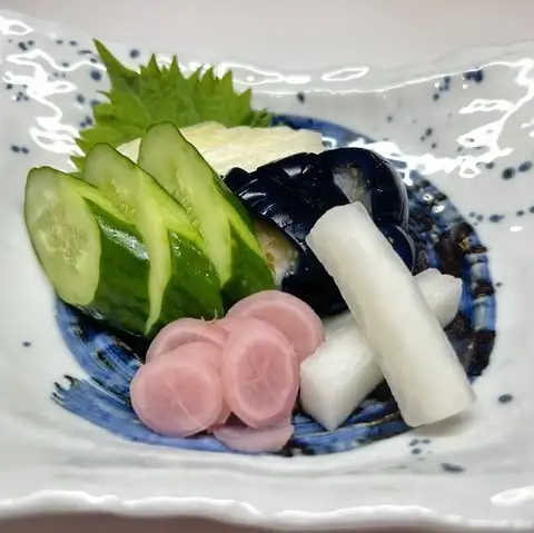 Assorted pickles