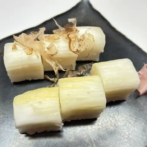 Cabbage sushi rolls