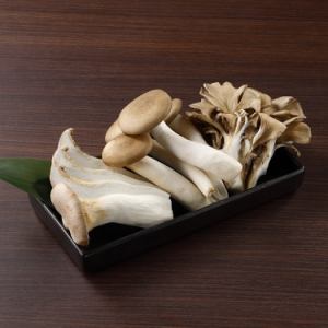 Assorted domestic mushrooms