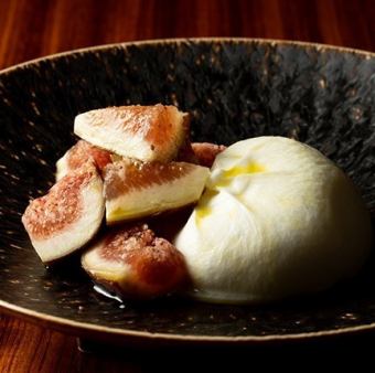 イタリア直送ブッラータチーズ 本日の仕立て