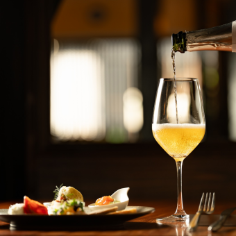 【ご接待にピッタリ!おもてなしコース】90分飲み放題+旬の食材を堪能できる全8品9500円(税込)