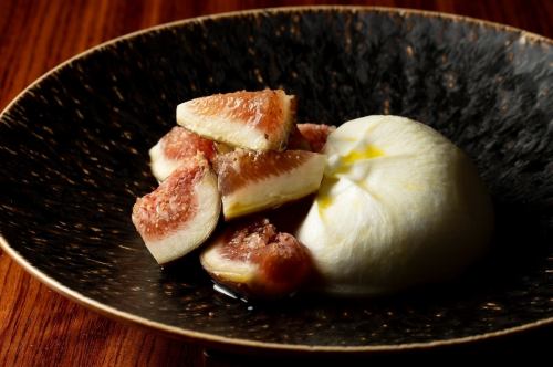 イタリア直送ブッラータチーズ 本日の仕立て