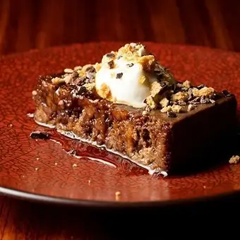 《Dolce Dessert》 Piedmont-style rich cocoa pudding with a hint of amaretto [Bonet]