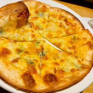 クアトロ　フォルマッジオ