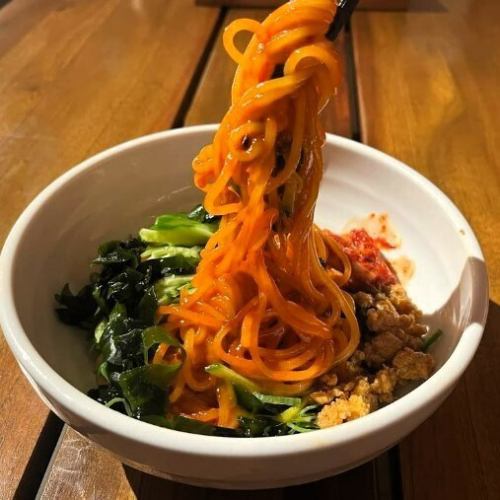 美味的肉和味噌拌面