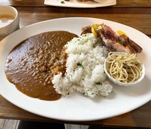 キーマカレー ロティサリーチキン 1ピース