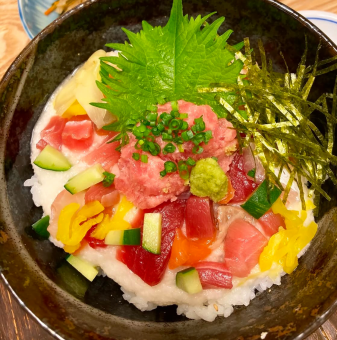 海鮮とろろちらし丼定食
