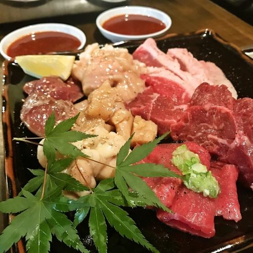 Various yakiniku dishes available from 500 yen ★