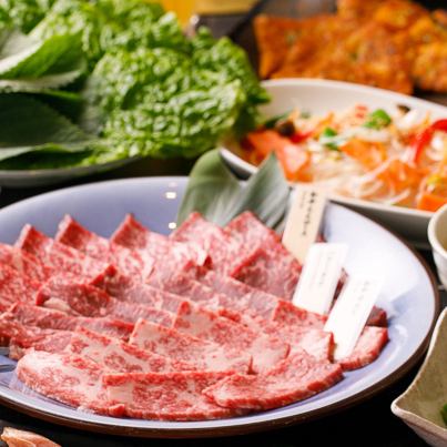 <Hana Kaisoku> A lunchtime dinner plan with 6 dishes including Wagyu beef ribs and yakisuki