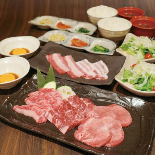 ＜華 会食＞和牛カルビや焼すきを楽しむランチタイムの会食プラン全6品