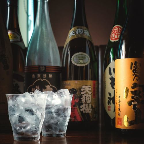 [Shochu] Shochu carefully brewed with carefully selected ingredients and clear water goes great with Sumire's meals.