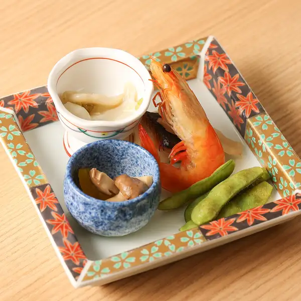 自社農園のお野菜と厳選魚介の【前菜】種類が豊富で満足度が高い！