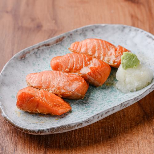 サーモンニンニク醤油漬け