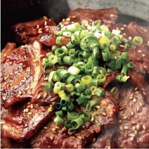 Domestic beef rib rice bowl