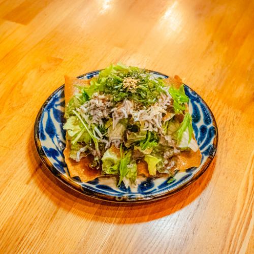 しらすと大葉の梅サラダ