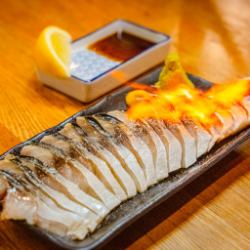 八戸産　炙りしめ鯖