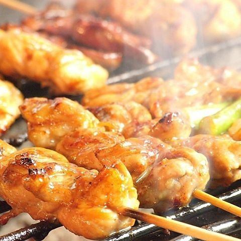 炭火やきとりは、お店にてスタッフが手打ちしております♪