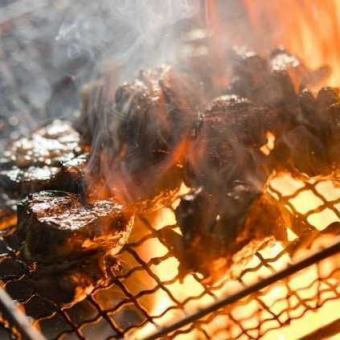 【お料理のみ】適度な歯応えとジューシーな旨味！炭火焼きやおすすめ串など『近江鶏堪能コース』