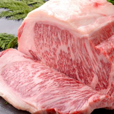 ◆使用京都丹波产“平井牛”的寿喜烧◆使用A5等级的优质名牌牛肉…!16,500日元（含税）