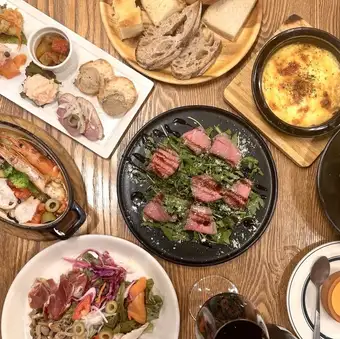 【◎バルタイム限定！2h飲み放題、パンお代わり自由♪】デラックスパーティコース　
