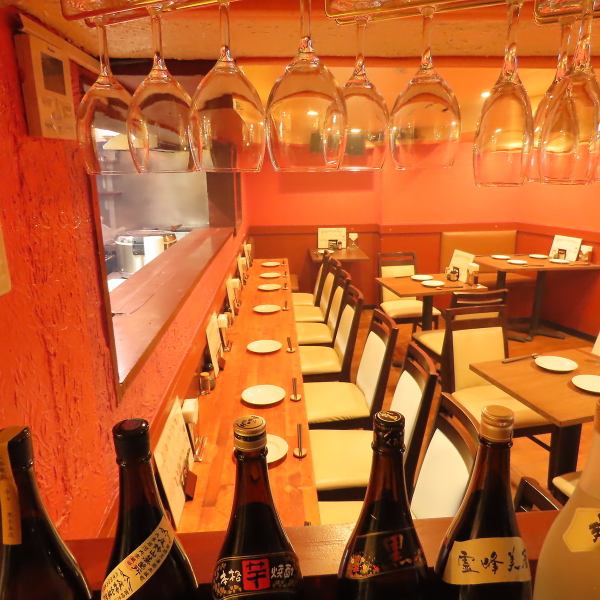 [A space where you can relax at home] Enjoy delicious food and sake while enjoying conversation with the staff and customers next to you.We will carefully handle everything from infectious disease countermeasures to customer service so that customers can enjoy their meals with peace of mind.Please feel free to come by♪