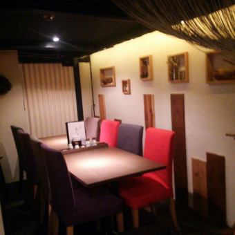 Private room / semi-private room space ideal for small groups of banquets and dates