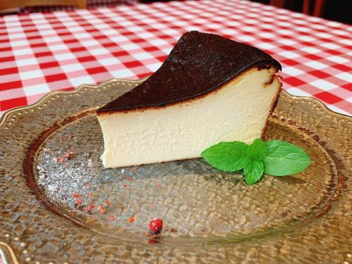 Rich Basque cheesecake