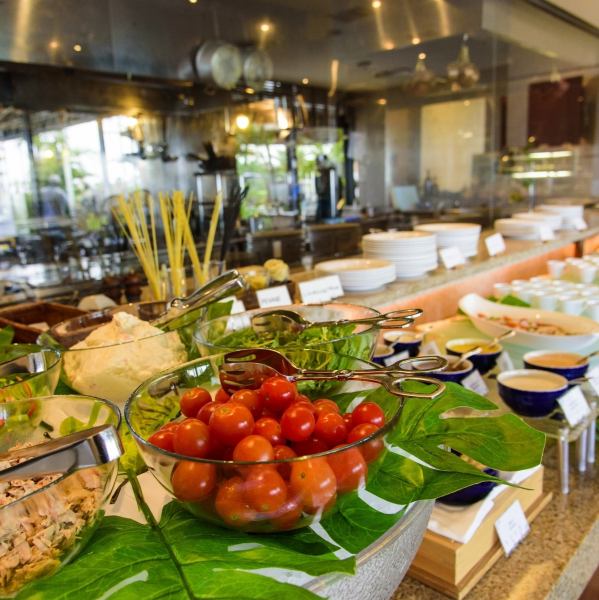 [Popular lunch buffet ☆] Freshly made pasta and risotto can be refilled by order buffet ♪ A wide variety of appetizers and salads, daily soups and breads are buffet style ♪ Of course you can enjoy desserts and drinks! Please enjoy the elegant lunch time without making it!