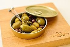 自家製アンチョビオリーブマリネ