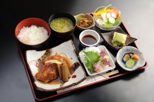 It ’s a dish of one day.Please leave the Japanese-style dishes to you!