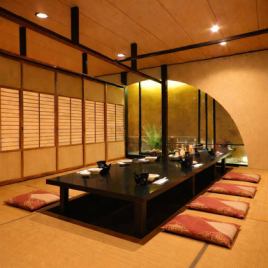 There are 9 types of completely private rooms.By connecting or separating them, we can meet a variety of needs.Please relax in a completely private room, regardless of the number of people.