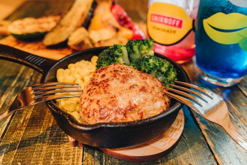 ☆自慢の肉料理と居酒屋