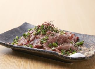 Grilled domestic beef marbled sashimi