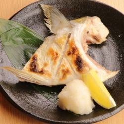 ブリカマ塩焼き