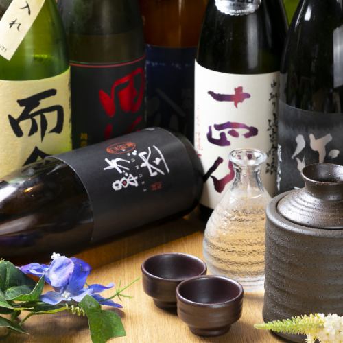 Carefully selected from all over the country! We have a large selection of premium sake ◎