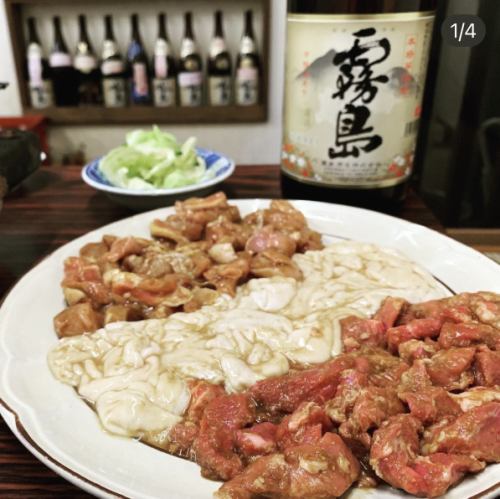 ボリューム抜群のお肉盛り合わせ。