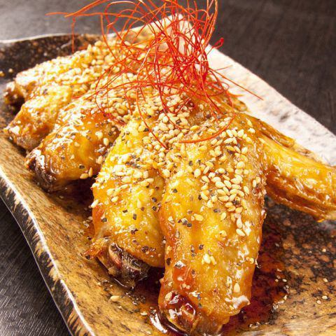 Deep-fried chicken wings [5 pieces] (salt/sauce)