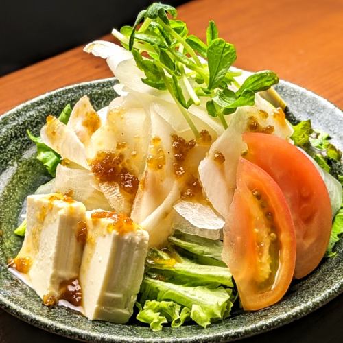 Healthy radish and tofu salad