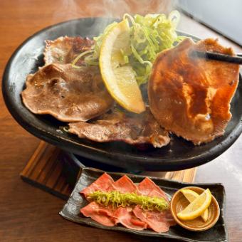 緑のネギ塩豚タン焼き