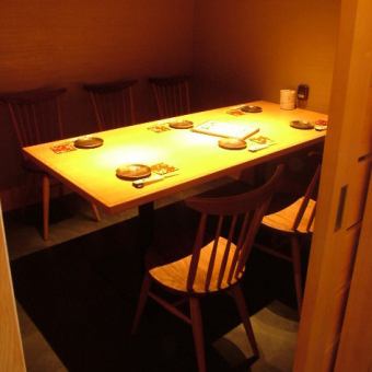 Private rooms for small groups are also available ♪