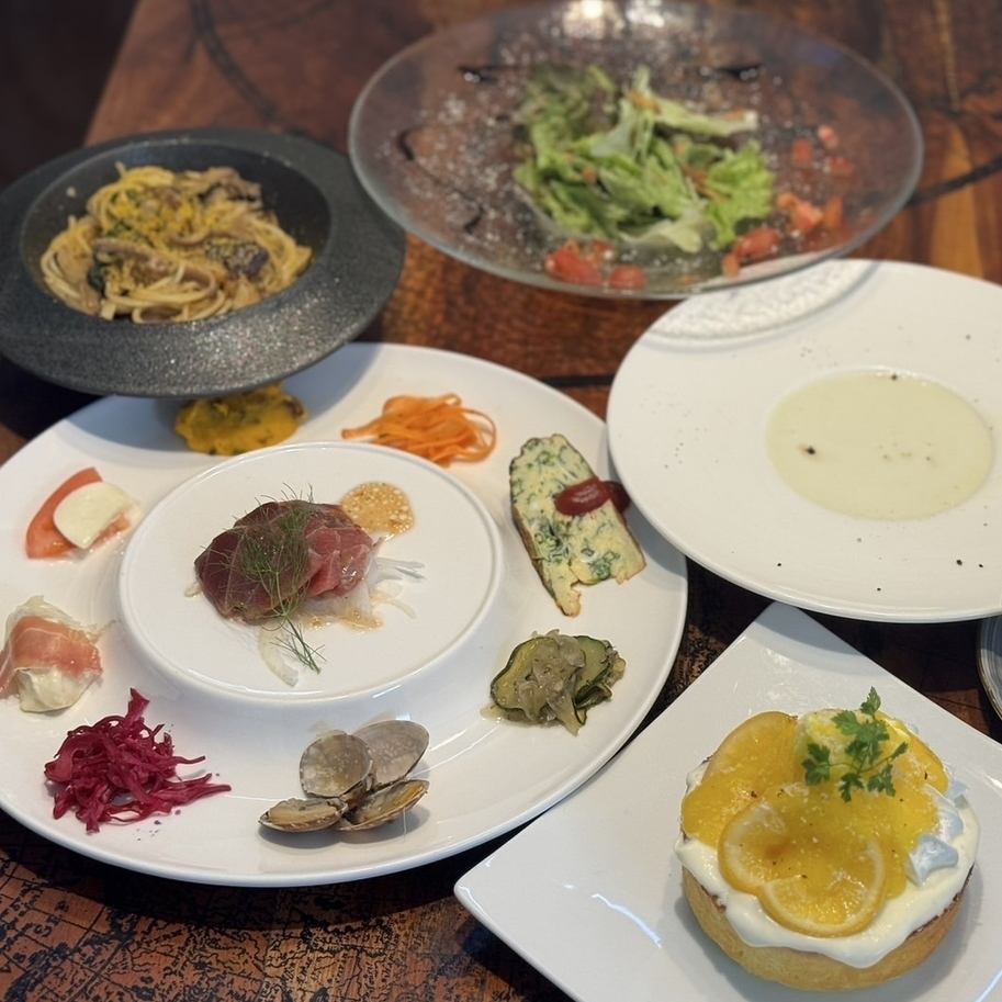 【女子会やお祝いに最適♪】種類豊富なデザートや逸品料理が楽しめるカフェレストラン