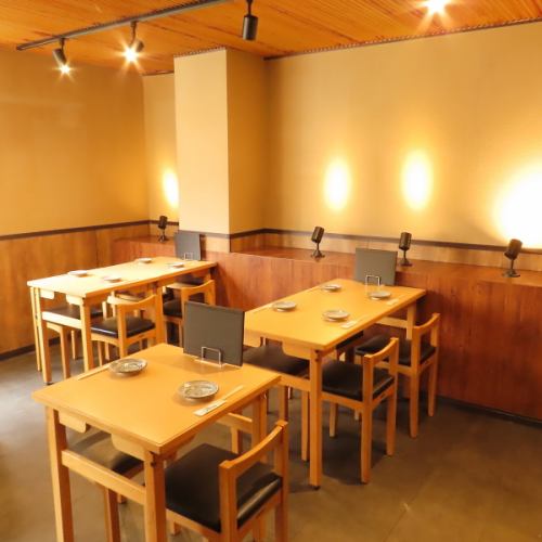 様々なシーンでご利用いただけるテーブル席をご用意しております！