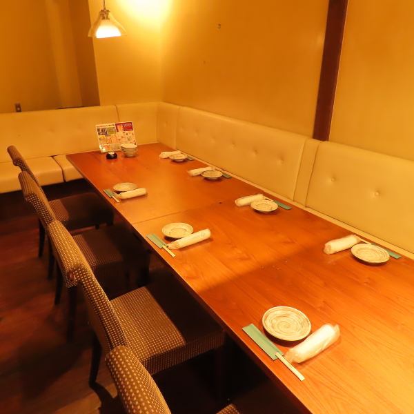 This is a completely private room that can accommodate up to 14 people.It's a comfortable sofa seat.Perfect for a party with friends after work.Please spend a relaxing time at the izakaya in front of Sendai Station.When you gather around a hot pot with your loved ones, you'll be filled with smiles and get even closer and have more fun!
