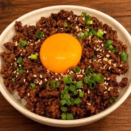 牛舌碎和蛋黃飯