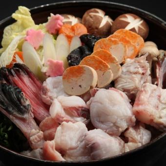 〈鍋 2時間飲み放題付き鍋コース〉全7品8800円(税込)芋焼酎黒霧島赤霧島飲み放題可3月末まで