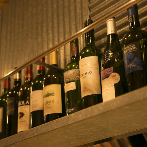 A glass of wine starts at 440 yen (excl. tax)