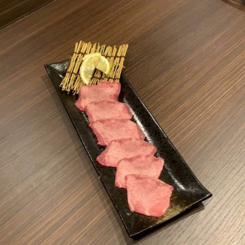 特選牛タン