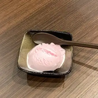 ストロベリーアイス